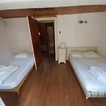 別荘 Agreable Maison De Avec Cheminee Bagnères-de-Luchon