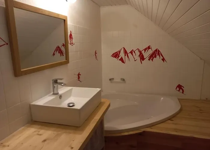 Agreable Maison De Avec Cheminee *