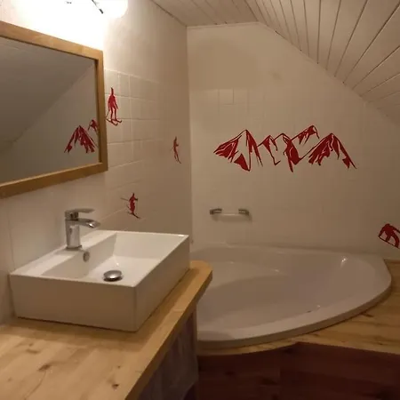 Agreable Maison De Avec Cheminee *