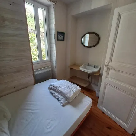 Agreable Maison De Avec Cheminee בית נופש Bagnères-de-Luchon