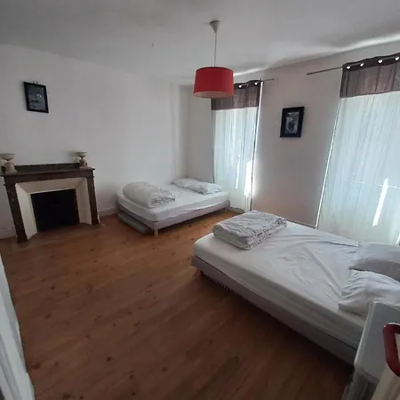 Agreable Maison De Avec Cheminee Holiday home *