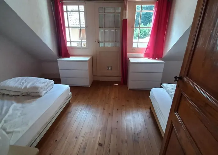 Agreable Maison De Avec Cheminee * Bagnères-de-Luchon